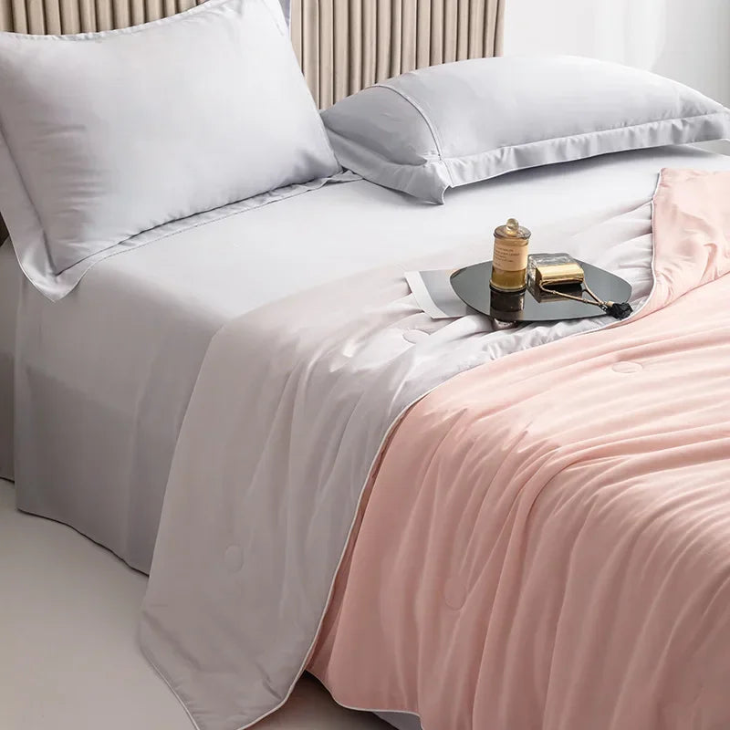 Cooling Blanket for Summer — Lightweight Ice Silk Comforter, Twin/King Size