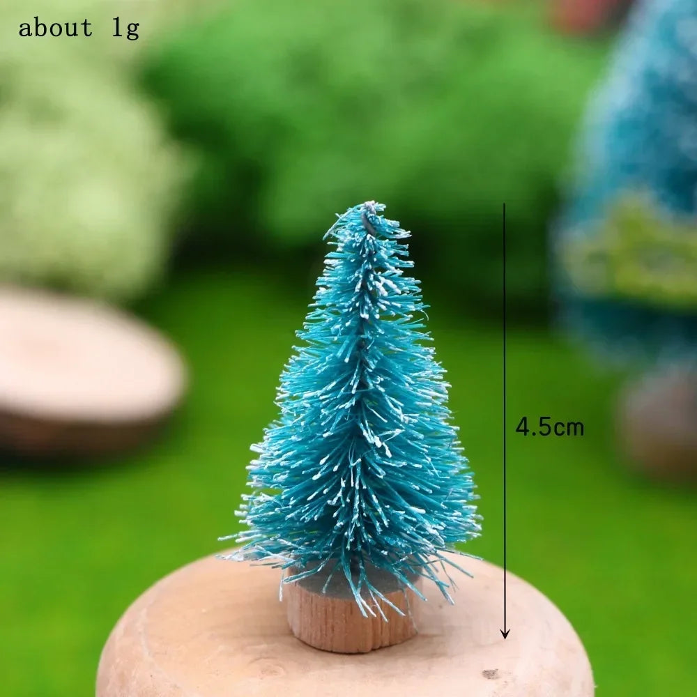 Mini Christmas Tree on Sisal Base - Decorated Cedar and Pine with Beads and Star - Table Decoration & Figurine 4.5–13 cm