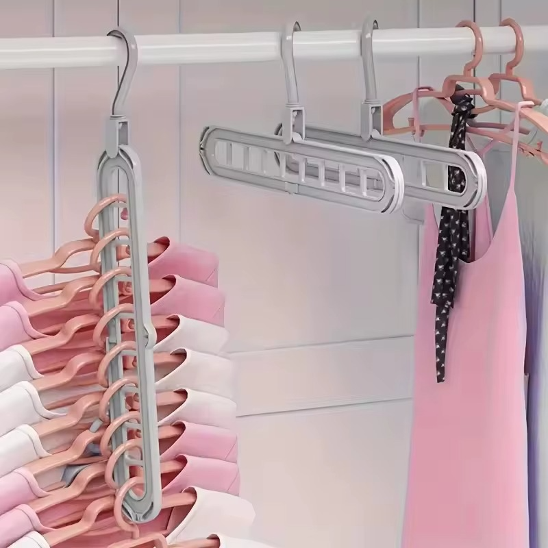 Space-Saving 360° Rotating Hangers - Set of 4