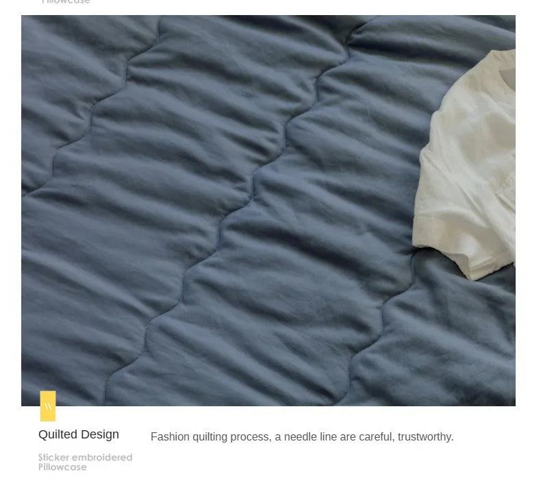 Lightweight Summer Quilt in Cotton-Polyester Blend – Washable, Skin-Friendly Solid Colour