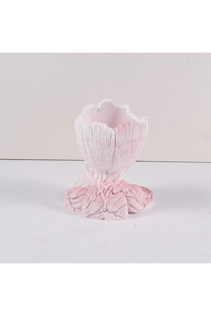 Candle in Shape of Baum Mann | Taalita