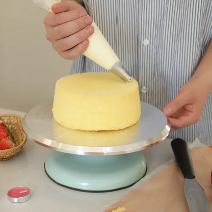 360° Rotating Cake Decorating Stand - Non-Slip Aluminum for Desserts