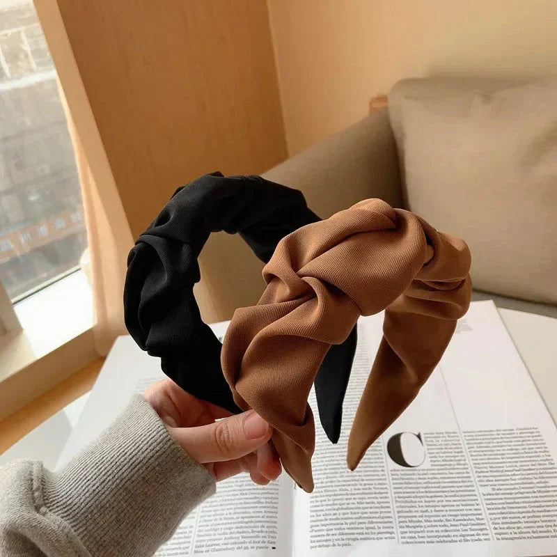 Elegant Floral Headbands for Fashion-Forward Women