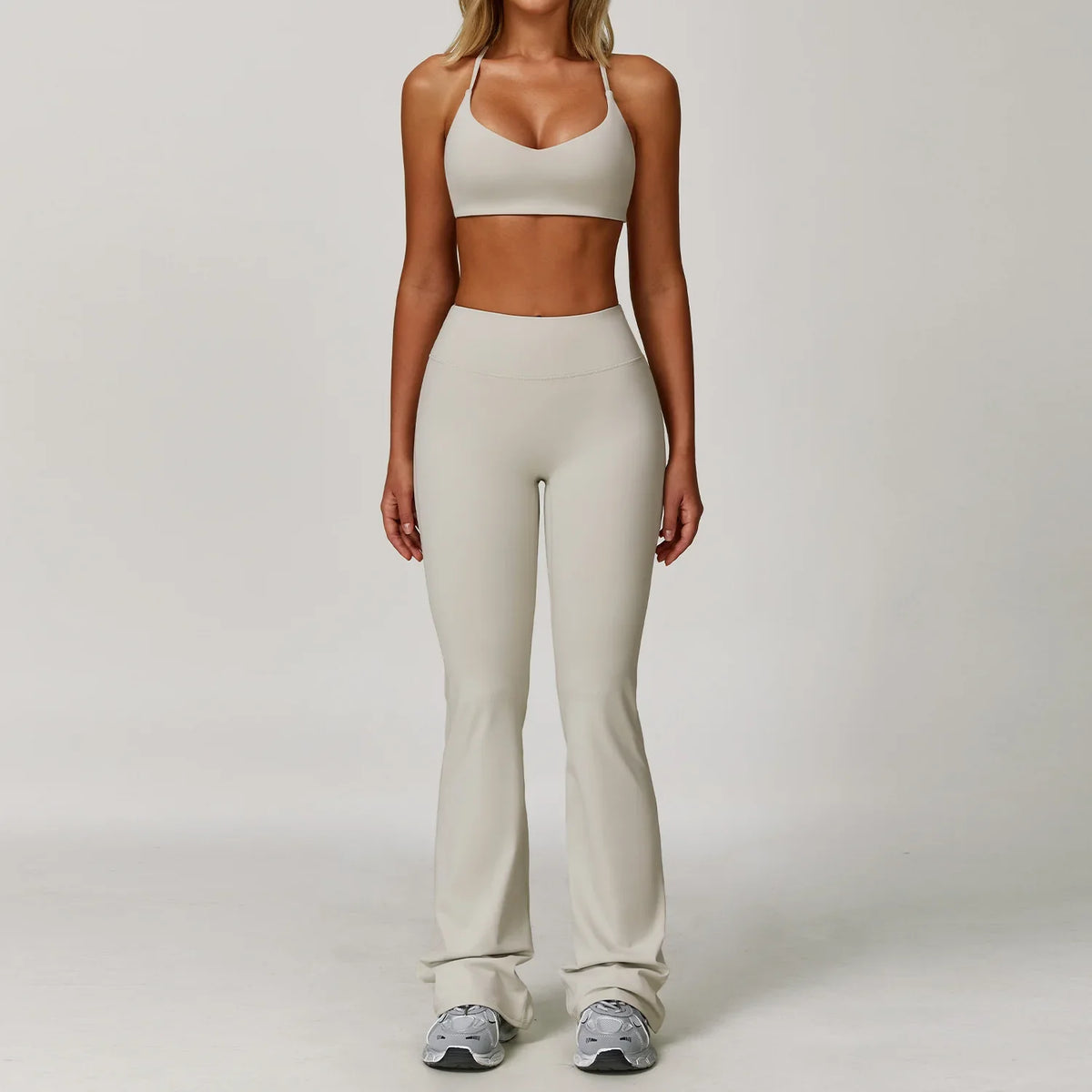 Women's Long Sleeve Sports Bra and Leggings Workout Set - Seamless Yoga Outfit with Breathable Stretch Material