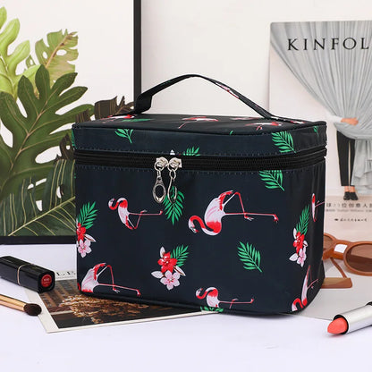 Stylish and Functional Cosmetic Bag – Waterproof and Durable