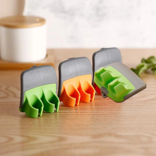Ergonomic Vegetable Peeler with Stainless Steel Blade and Comfortable Handle