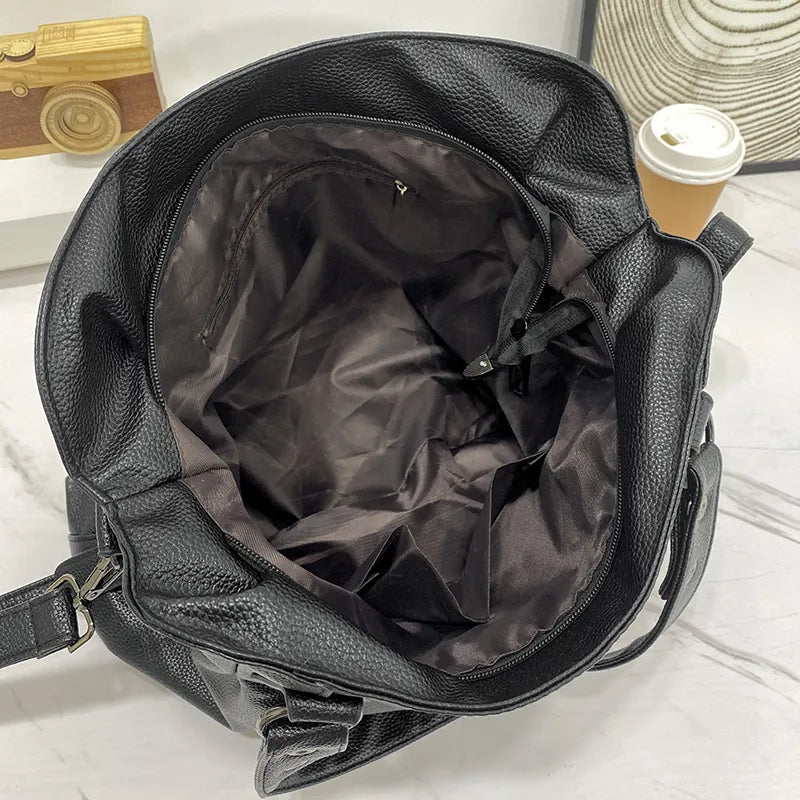 Spacious Shoulder Bag – Stylish and Practical Design
