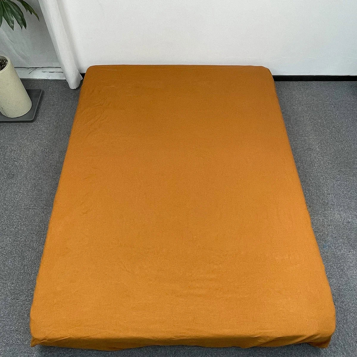Minimalist Bedding Collection for Stylish Home Environments