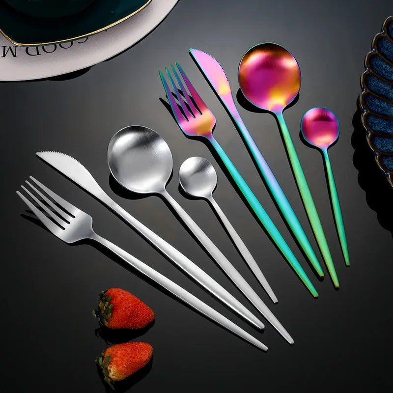 30-Piece Cutlery Set - Elegant Dining Utensils Collection