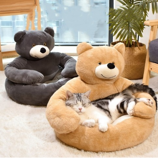 Plush Bear-Shaped Winter Dog Bed – Last Day Discount