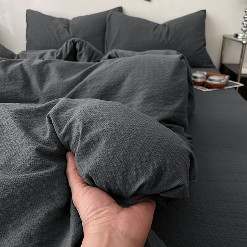 Jacquard Bed Linen Set for a Bold Home Décor Look