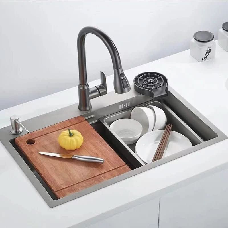 Pull-Down Kitchen Tap for Easy Daily Cleaning