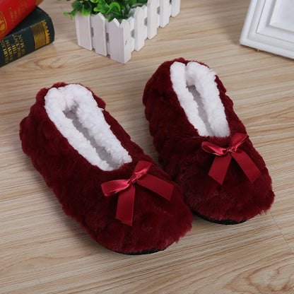 Women's Winter Slippers – Cozy Plush Home Footwear with Non-Slip Heart Design