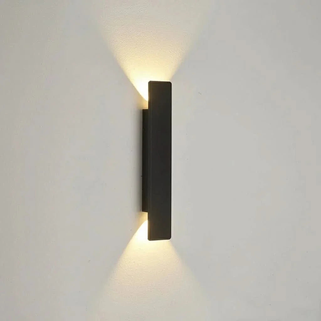 Waterproof Wall Light Fixture for Outdoor Use