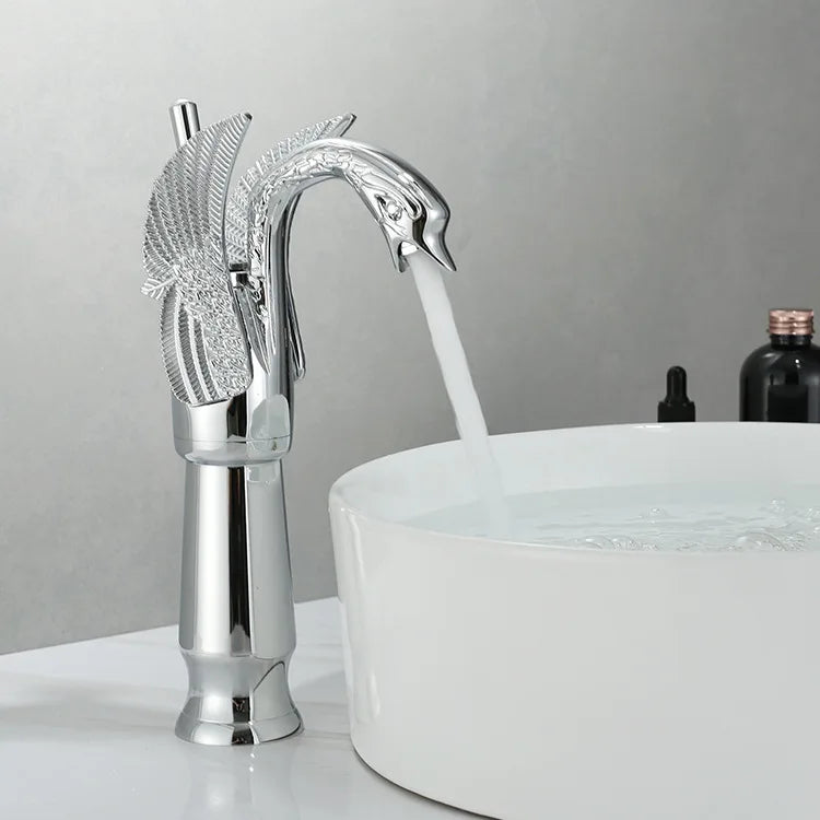 Single Handle Golden Basin Faucet in Swan Design