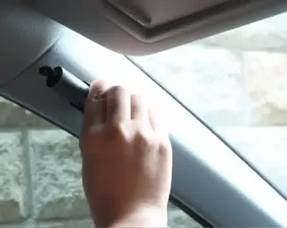 3-in-1 Emergency Tool with Glass Breaker and Seatbelt Cutter - Buy 1 Get 1 Free