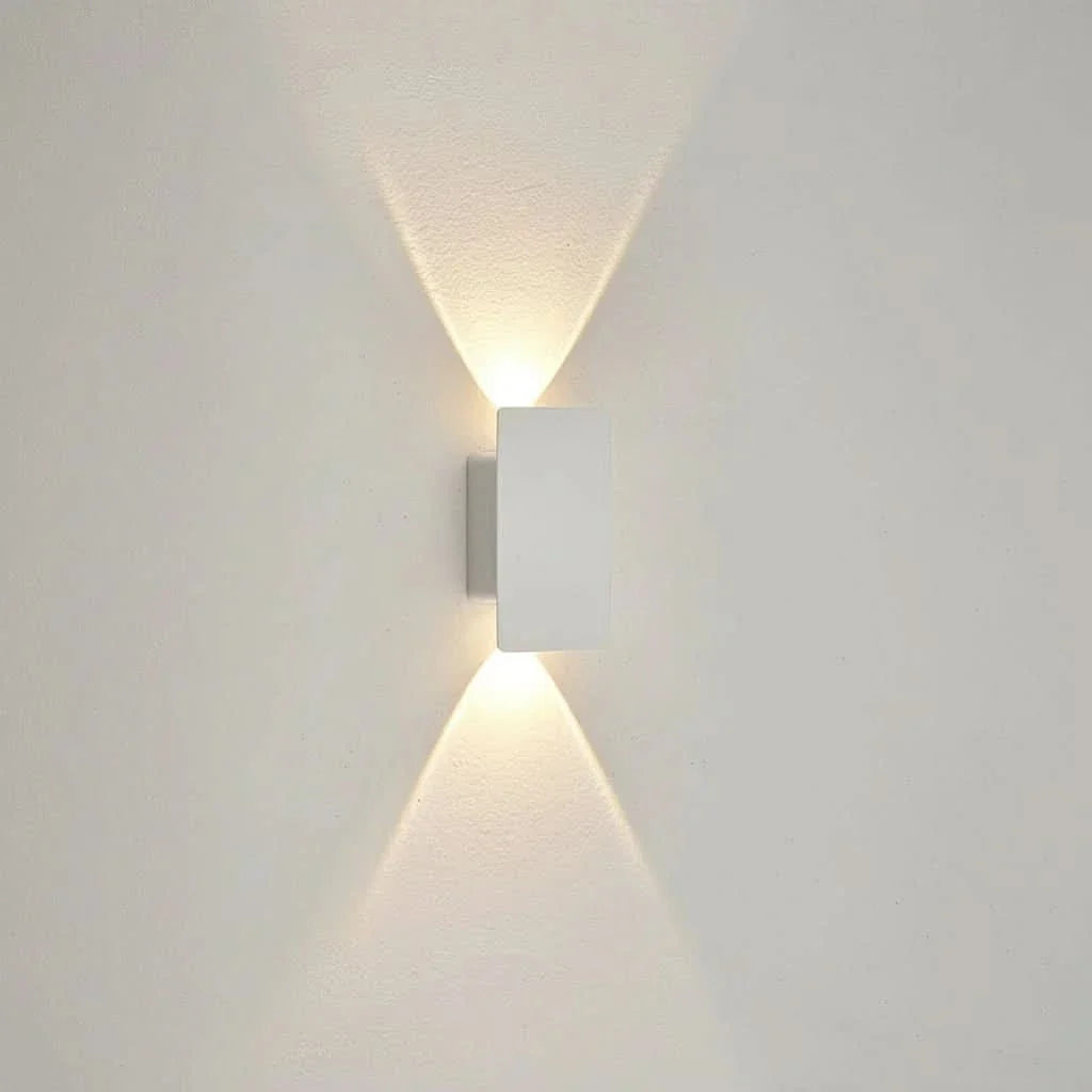 Waterproof Wall Light Fixture for Outdoor Use