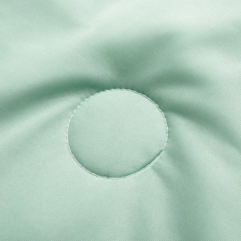 Cooling Blanket for Summer — Lightweight Ice Silk Comforter, Twin/King Size