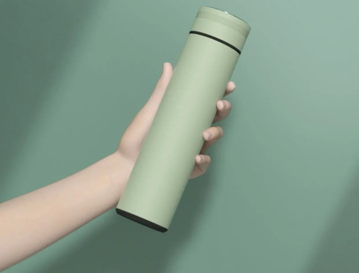 500ml Insulated Water Bottle in Stainless Steel – Temperature Display, Leak-Proof, 24 Hours Hot/Cold