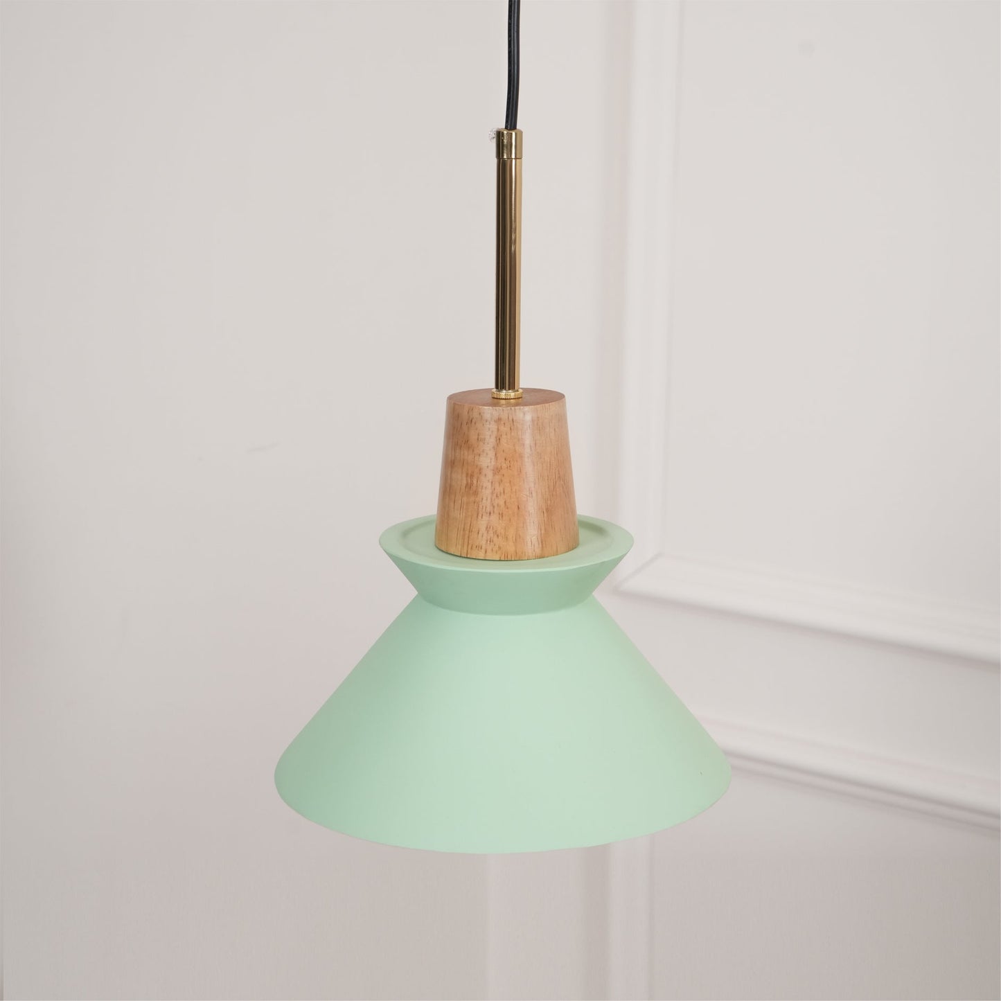 Pendant Lamp with Nordic Halo Design