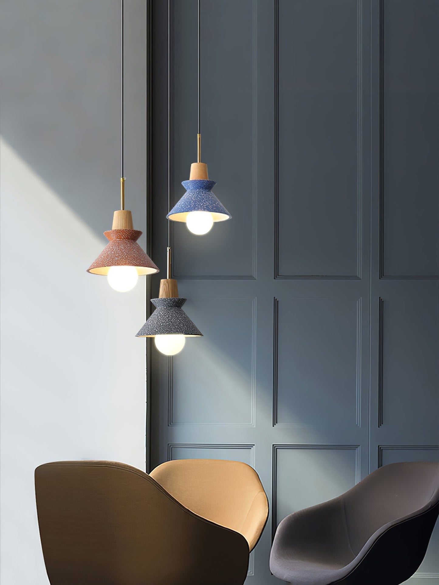 Pendant Lamp with Nordic Halo Design