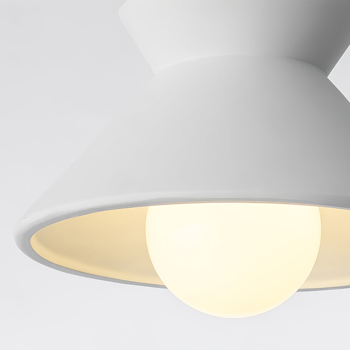 Pendant Lamp with Nordic Halo Design