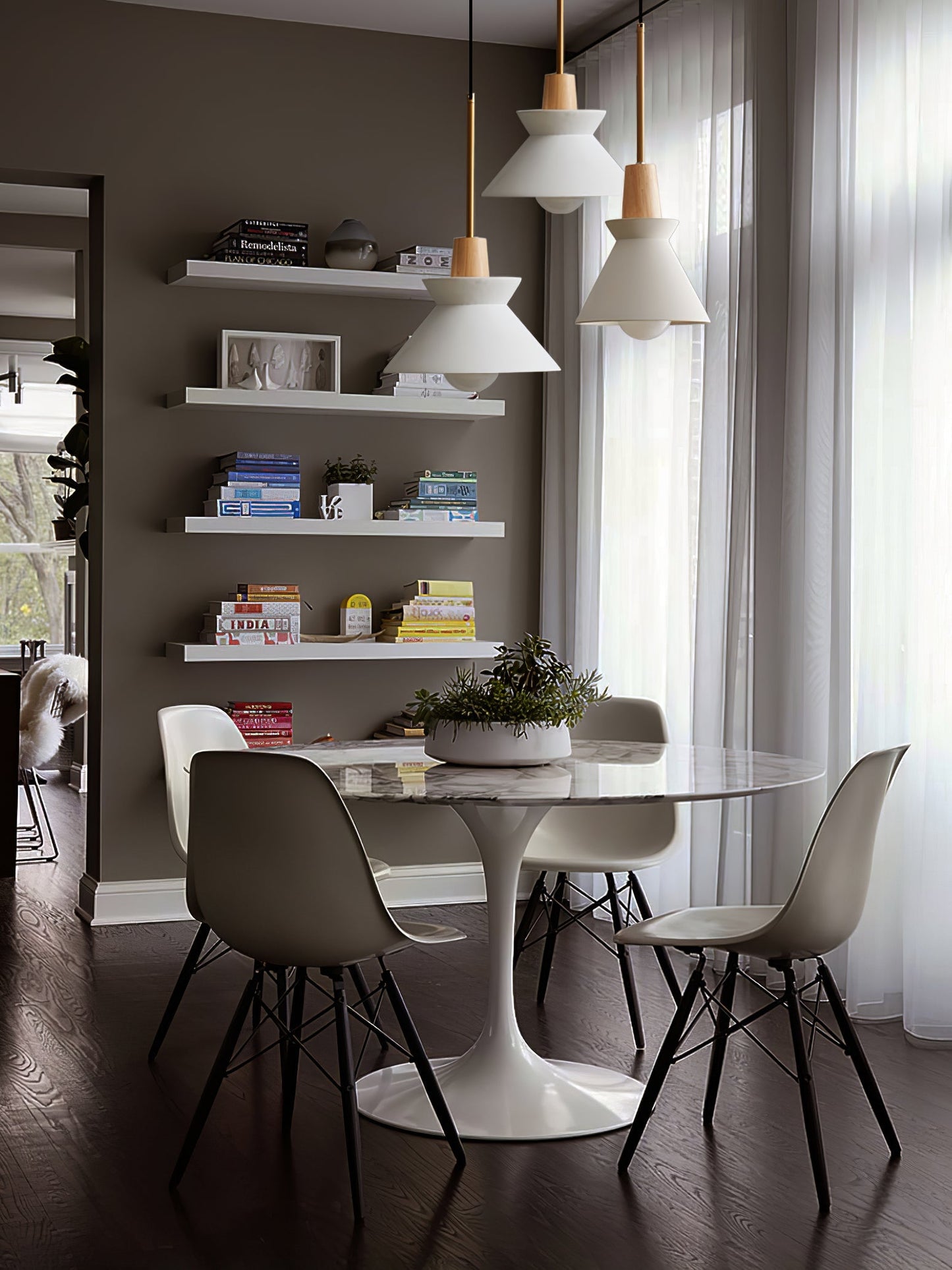 Pendant Lamp with Nordic Halo Design