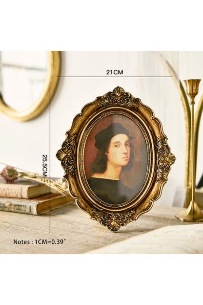 Elegant Resin Picture Frame for Timeless Decor