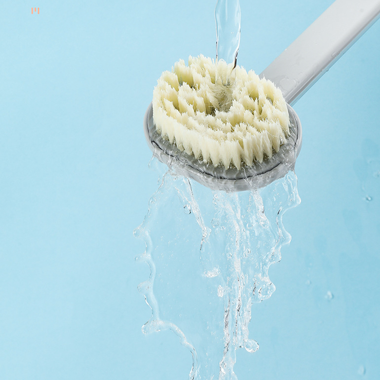 Extended Reach Bath Scrubbing Brush for Ultimate Relaxation