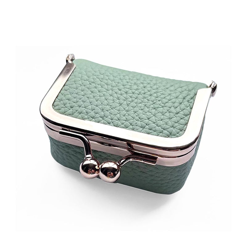 ChicJewelry Keeper | Elegant Storage Solution | Compact & Secure