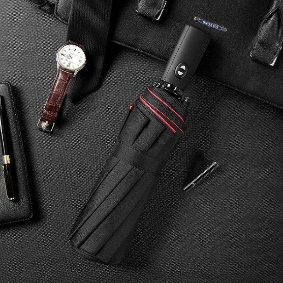 Windproof Automatic Umbrella with Reversed Closing – StormShield Design