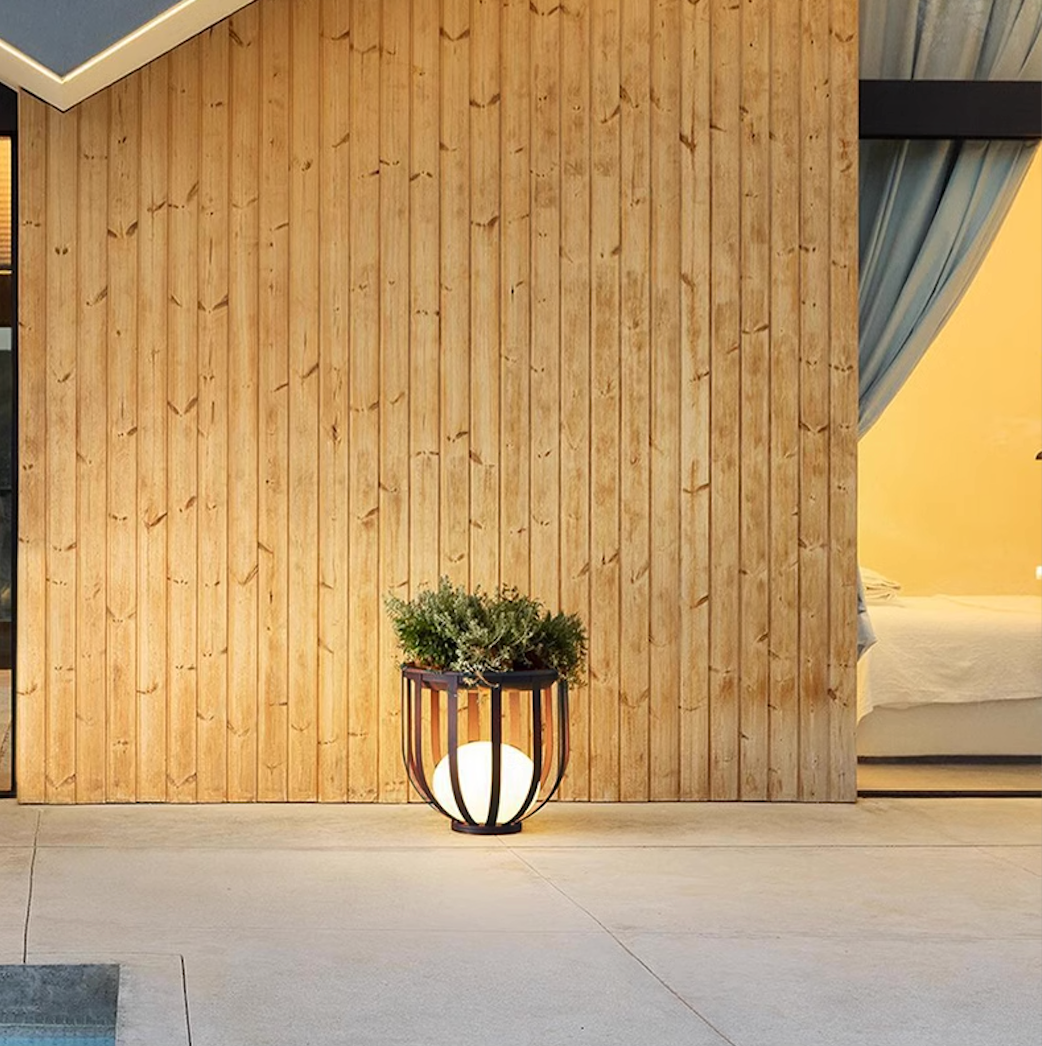 LED Garden Pathway Light – Solar-Powered Flower Stand