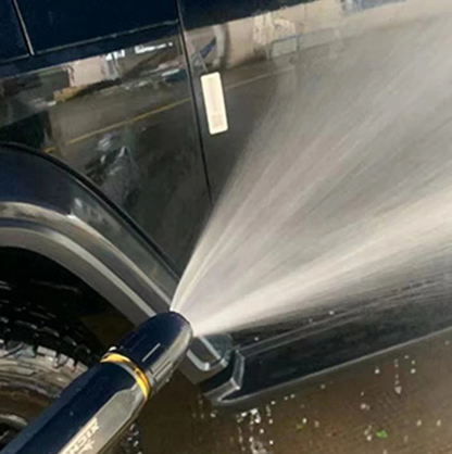 High-Pressure Water Gun for Spraying – AquaFlex Design