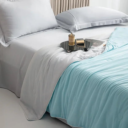 Cooling Blanket for Summer — Lightweight Ice Silk Comforter, Twin/King Size