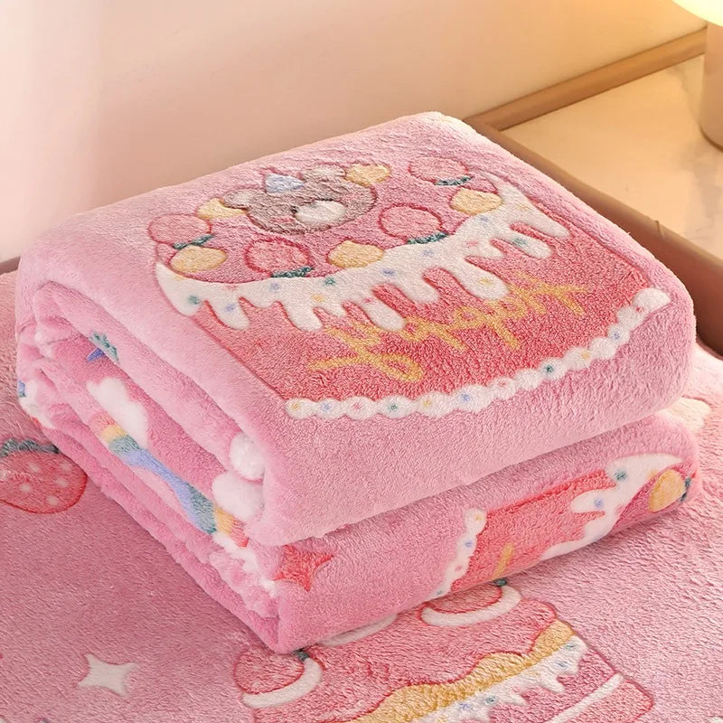 Cozy Flannel Blanket with Strawberry Floral Pattern | Soft, Machine Washable & Suitable for All Seasons