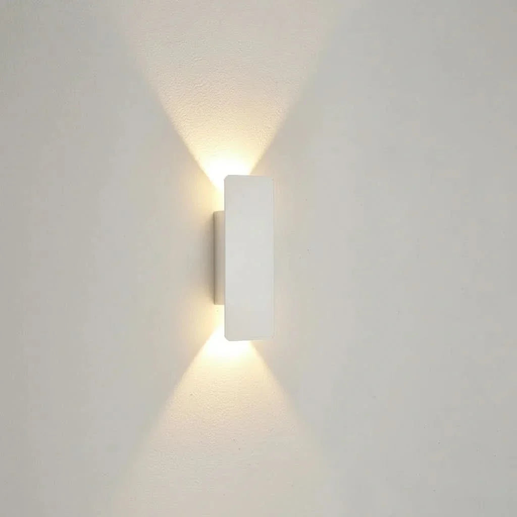 Waterproof Wall Light Fixture for Outdoor Use