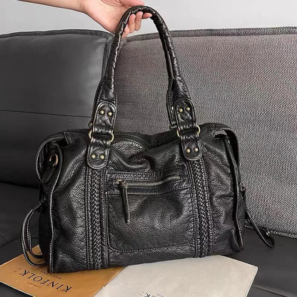 Black Tote Bag for School – Modern Practicality with Retro Elegance