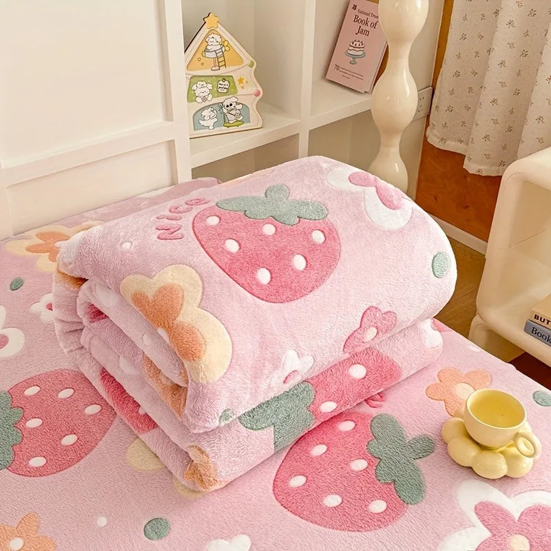 Cozy Flannel Blanket with Strawberry Floral Pattern | Soft, Machine Washable & Suitable for All Seasons