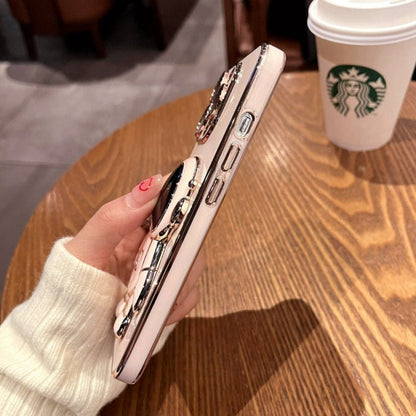 Practical Phone Case with Stand Feature – Stylish Skorter Design