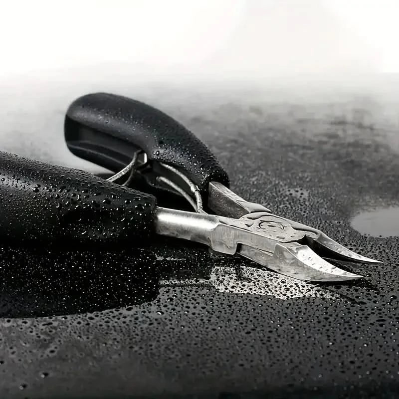 Ergonomic Scissors for Cutting Thick Toenails - SNIPFORCE PRO