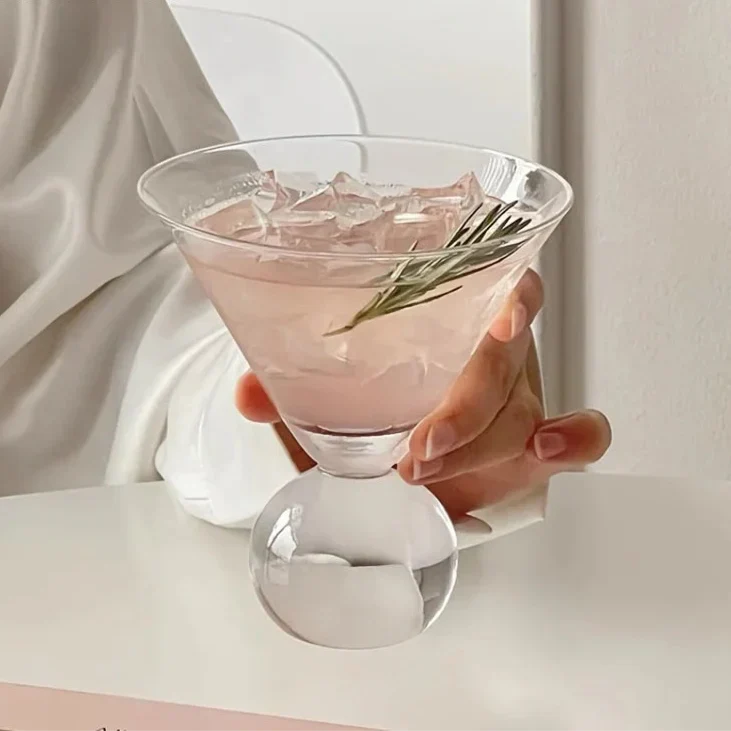 Globe-Shaped Cocktail Glass – Elegant Crystal Martini Drinkware