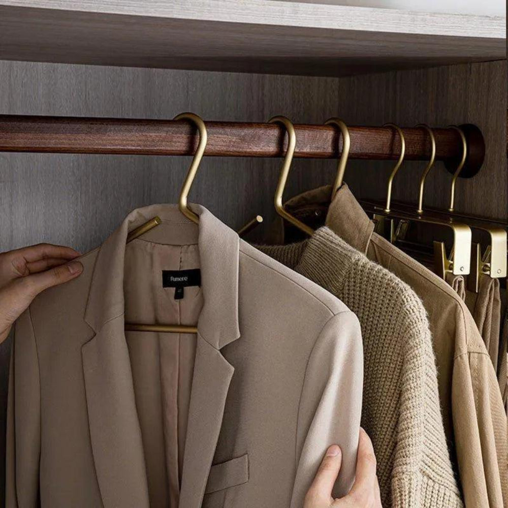 Set of 5 Non-Slip Closet Hangers
