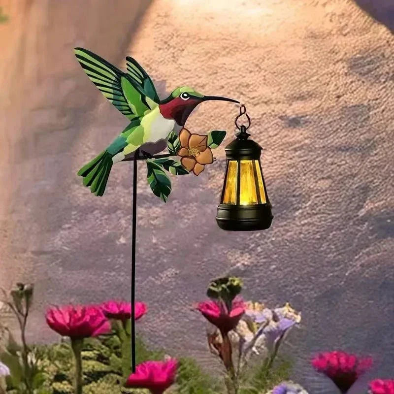 Solar Hummingbird Lantern – Vintage Pattern & Metal Design for Garden, Patio & Pathway