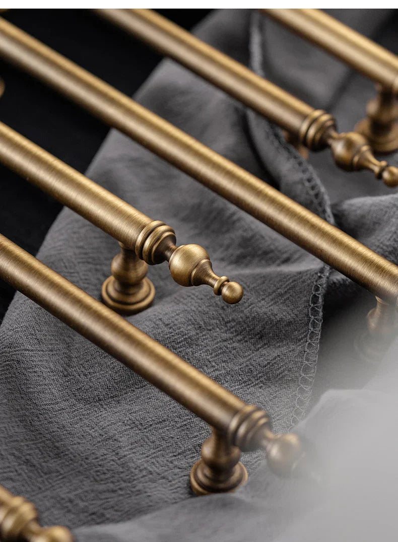 Bronze Furniture Handle Taalita for Cabinet and Drawer