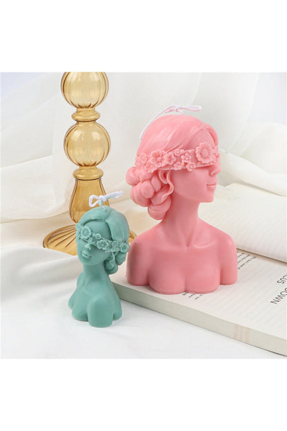 Candle in Elegant Shape for Home Decor