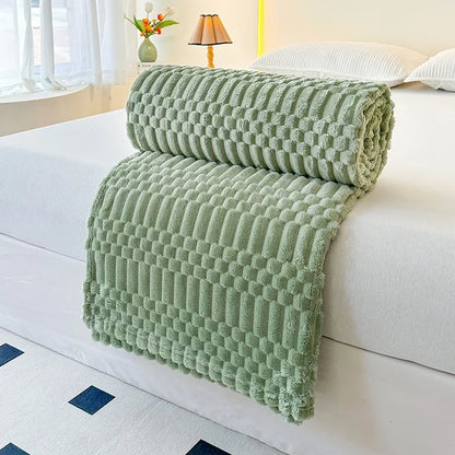Cozy Fleece Blanket – Soft Milk Velour Throw for Sofa, Bed & Nursery