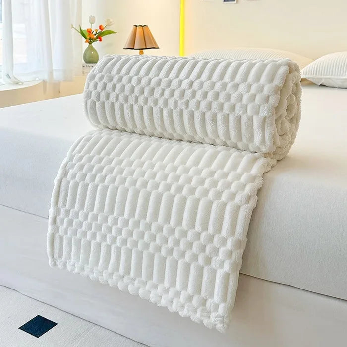Cozy Fleece Blanket – Soft Milk Velour Throw for Sofa, Bed & Nursery