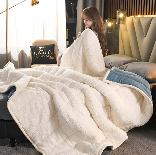 Cozy Warm Fleece Blanket – Soft and High-Quality Materials