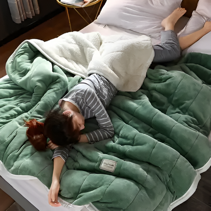 Cozy Warm Fleece Blanket – Soft and High-Quality Materials