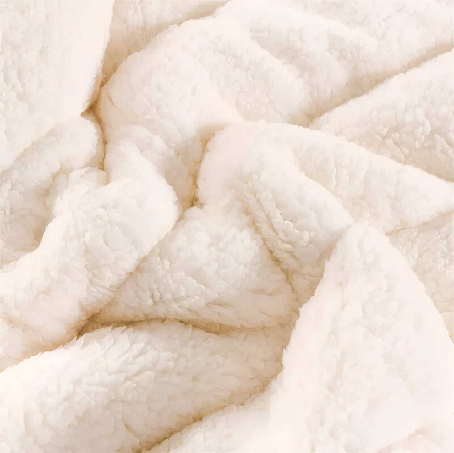 Cozy Warm Fleece Blanket – Soft and High-Quality Materials